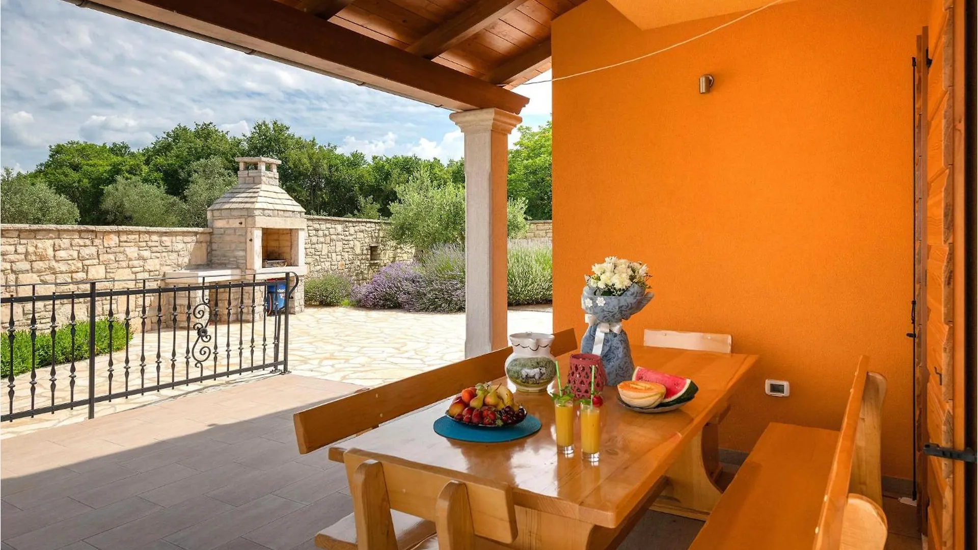 Awesome Home In Hr-52215 Vodnjan With Kitchen 0*,