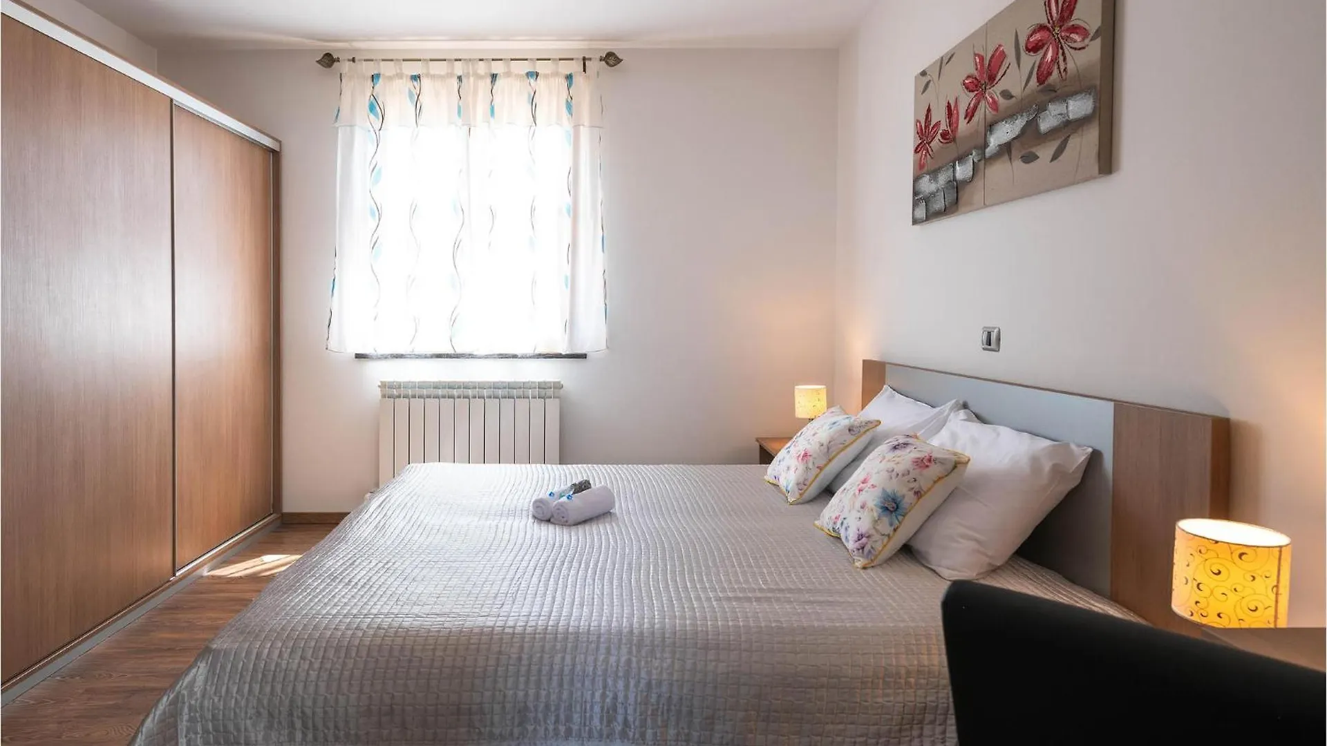 Awesome Home In Hr-52215 Vodnjan With Kitchen 0*,